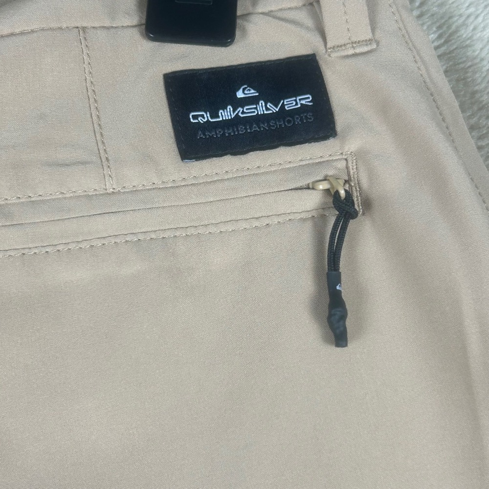 Quiksilver Youth Amphibian Shorts Khaki Tan Hybrid Walkshorts Size 12 New - Picture 7 of 9